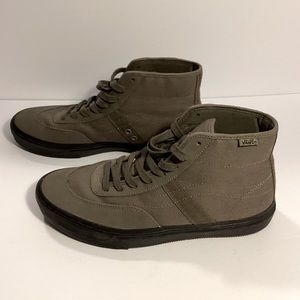 Vans Gilbert Crockett High Skate Sneaker